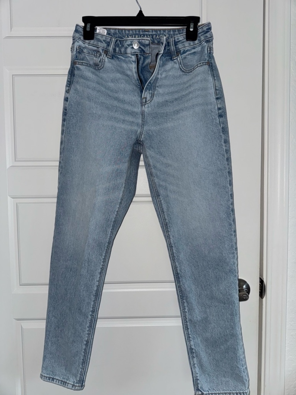 American Eagle Light Wash Jeans